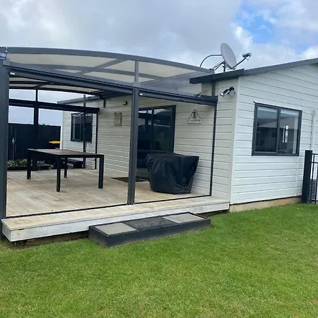 Whitianga Kiwi Bach Villa Exterior photo