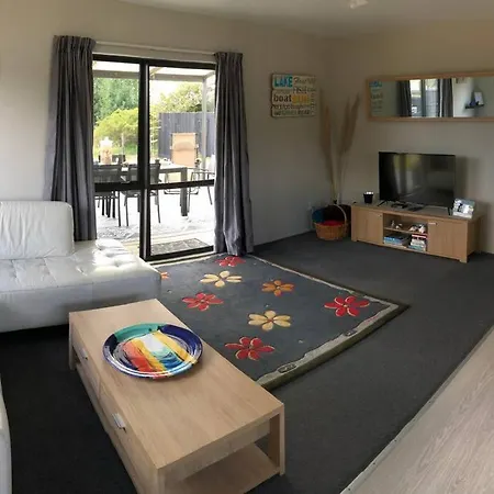 Whitianga Kiwi Bach Villa Exterior photo